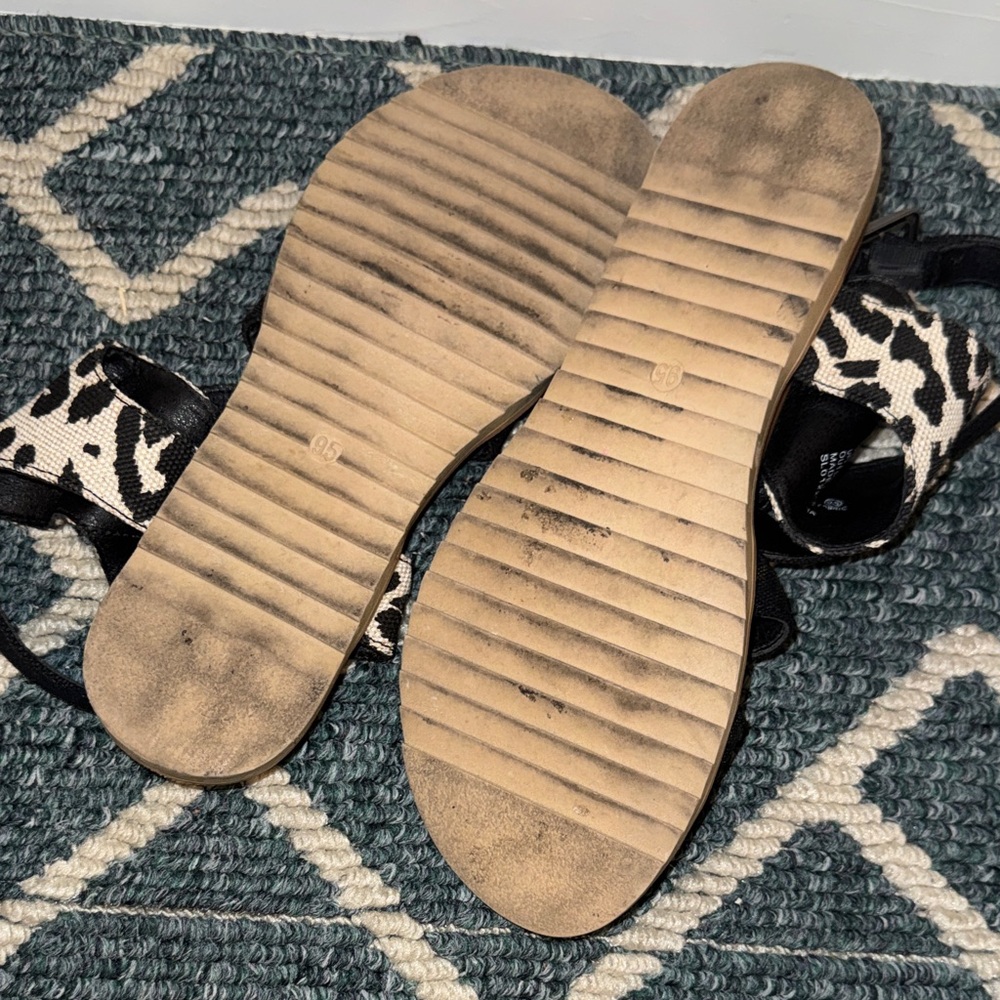 Very G Jayla Cow Print Sandals Size 9.5 Western Boutique Comfort - Picture 8 of 8